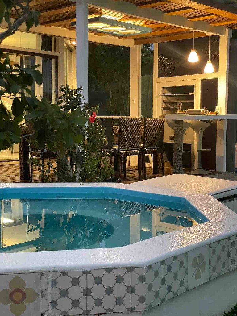 Casa Delfi, Hermosa vista, Jacuzzi e Praia , Buzios